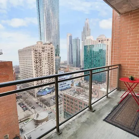 Prime 2br Skyline - 5 Min To Museum Campus Apartment *