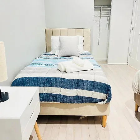 Apartment Modern 4br-3ba Near Public Transit And Wfh *