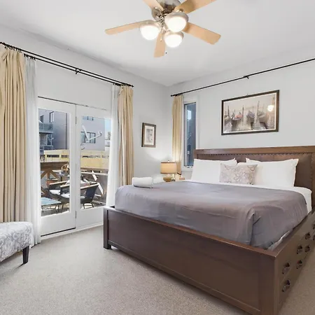 Apartment Heart Of East Village 2-bed 2-bath Peaceful Oasis *