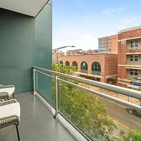 Apartment Landing Stylish 2bd Gym Rooftop Lounge