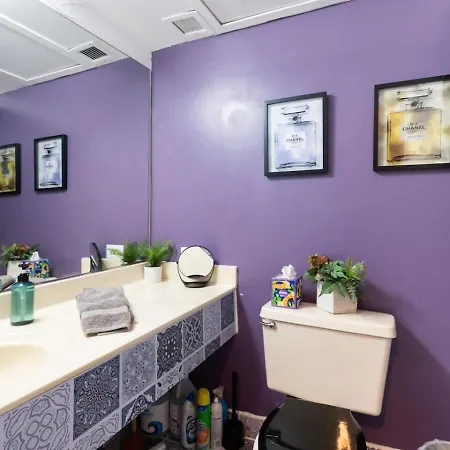 Vintage Downtown Penthouse, Gym & Balcony #6 * Chicago
