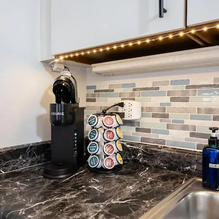 Spacious Downtown Penthouse Vintage, Gym & Balcony #3 * Chicago