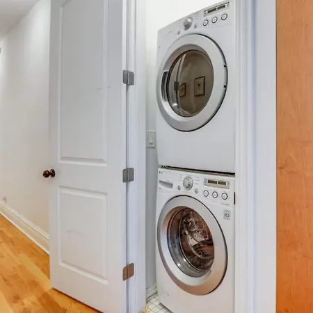 Apartment Spacious 3br Near Hyde Park Garage Pets *
