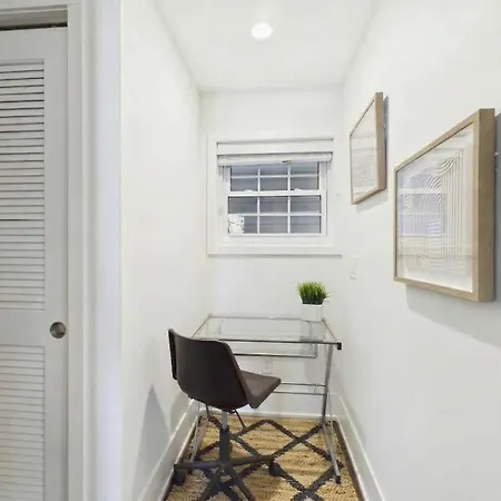 Peaceful Boho Retreat Free Private Parking Chicago