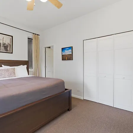 Heart Of East Village 2-bed 2-bath Peaceful Oasis Apartment