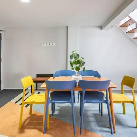 Spacious Downtown Penthouse Vintage, Gym & Balcony #3 Apartment