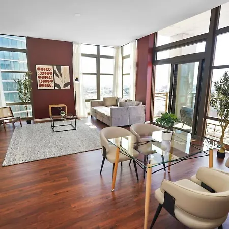 29th Floor 2br With Balcony And Gym Chicago