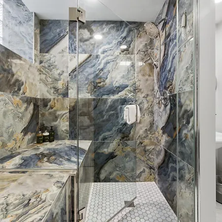 Ukrainian Village 2 Bd 2ba - Steps From Division * Chicago