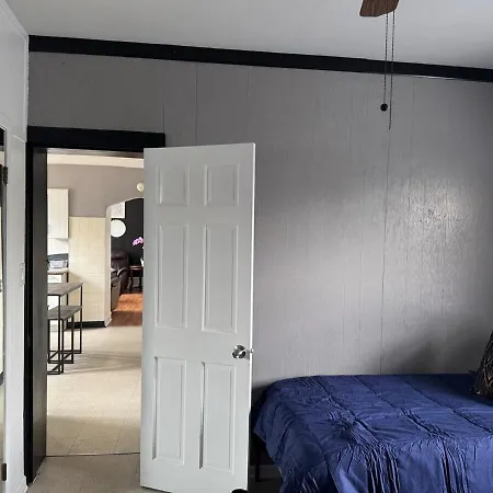Cozy 3bd - Free Parking & Fast Wifi!