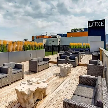 Landing Stylish 2bd Gym Rooftop Lounge * Chicago