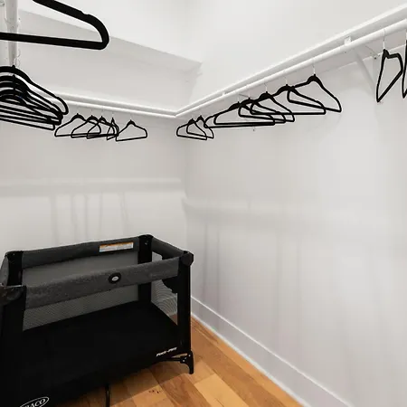Apartment Vibrant West Town Perfect For Families
