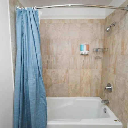 Apartment 29th Floor 2br With Balcony And Gym *