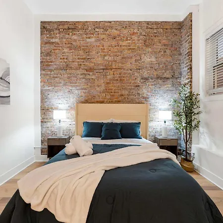 Spacious 3bd West Town Next To Kasama Apartment *