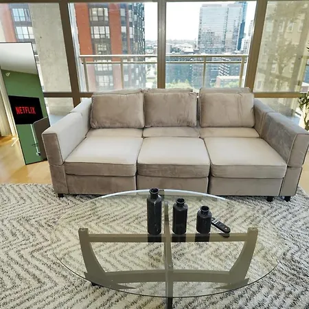 Apartment 18th Floor 2br Grant Park With Balcony, Gym