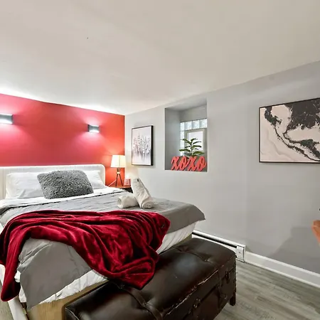 Apartment River West Retreat 2 Bedroom Garden Unit *
