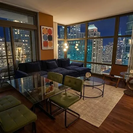 Apartment Modern 2br Skyline - 5 Min To Grant Park *