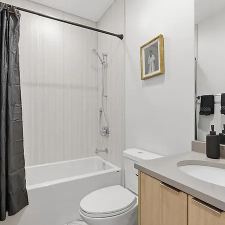 Apartment Black Gallery Solar 2br Woodlawn
