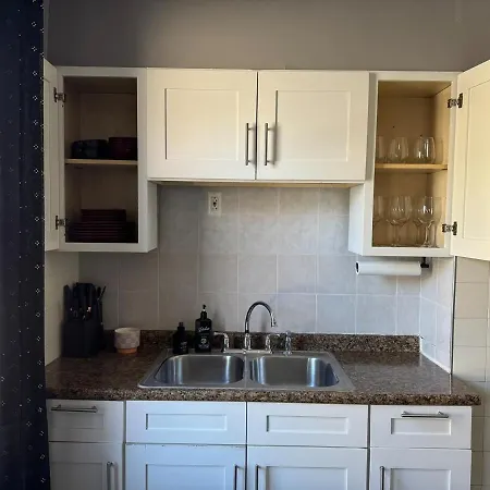 Apartment Cozy 3bd - Free Parking & Fast Wifi! Chicago