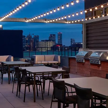 Landing Modern 2Bd Gym Pool * Chicago