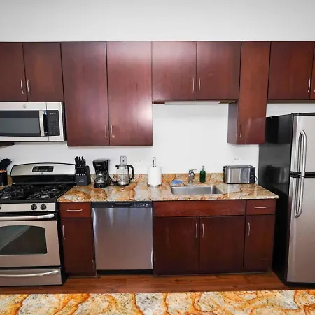 Apartment 29th Floor 2br With Balcony And Gym