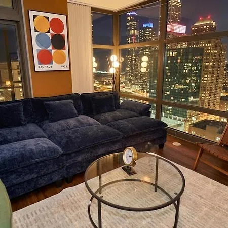 Modern 2br Skyline - 5 Min To Grant Park *