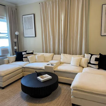 Apartment Walk To The • Private Office • 5br Chicago