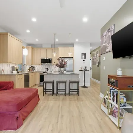 Apartment Black Gallery Solar 2br Woodlawn *