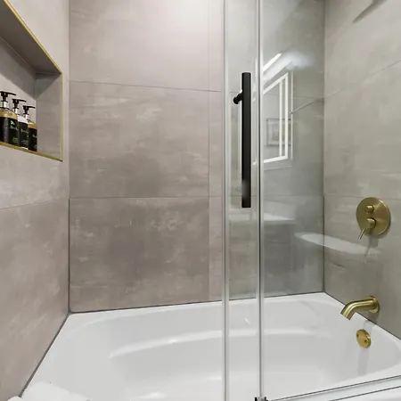 Apartment Newly Renovated 3br 2ba In Heart Of Andersonville