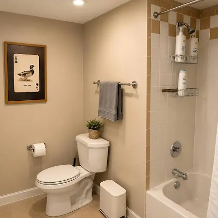 Mccormick Meetup - Prime Location - Sleeps 16