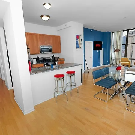 Prime 2br Skyline - 5 Min To Museum Campus Apartment *