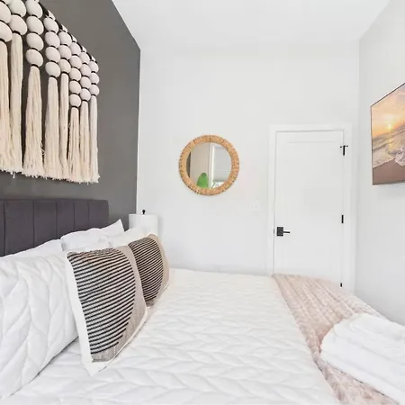 The Zen Duplex Two Private For Groups Apartment *