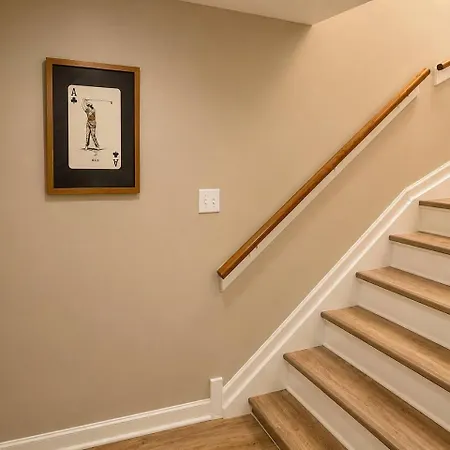 Mccormick Meetup - Prime Location - Sleeps 16 *