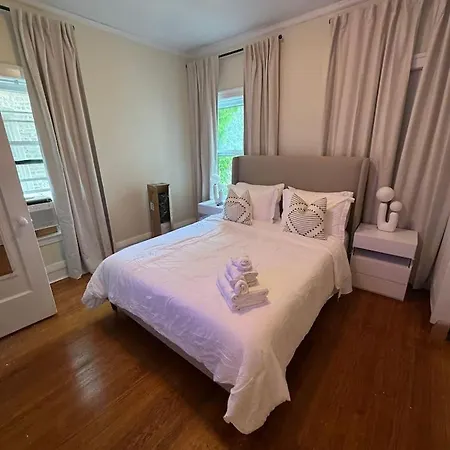 Walk To The • Private Office • 5br