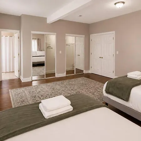 Mccormick Meetup - Prime Location - Sleeps 16 *
