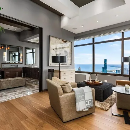 Apartment Expansive Views Of Michigan Chicago