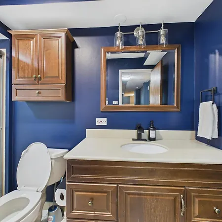 Wrigley Luxe 3br Free Parking Apartment Chicago