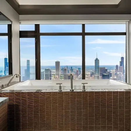 Expansive Views Of Michigan Apartment Chicago