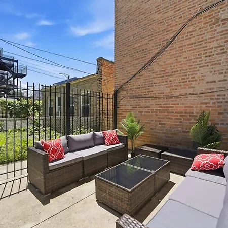 Spacious 3bd West Town Next To Kasama * Chicago