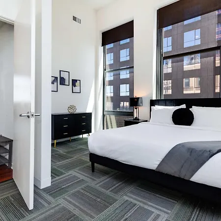 Apartment Downtown With Free In & Out Parking-2 Chicago