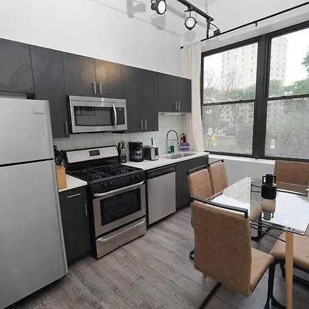 Cozy 2br Near Mccormick & Wintrust With Opt Parking Apartment *