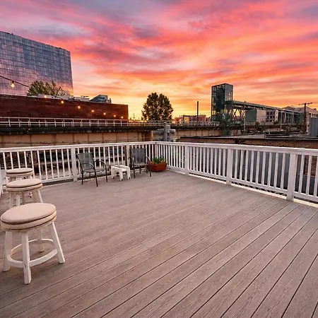 Cozy 2br Near Mccormick & Wintrust With Opt Parking Chicago