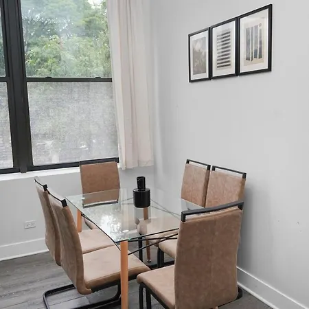 Cozy 2br Near Mccormick & Wintrust With Opt Parking Apartment *