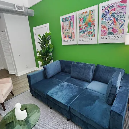Apartment Cozy 2br Near Mccormick & Wintrust With Opt Parking