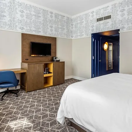 Hilton Vacation Club Hotel Blake Chicago Hotel