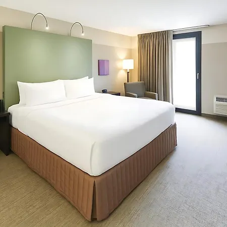 Crowne Plaza - West Loop By Ihg Hotel