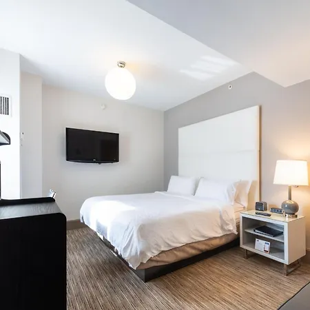 Express - Magnificent Mile By Ihg