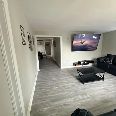 Stylish Retreat Chicago