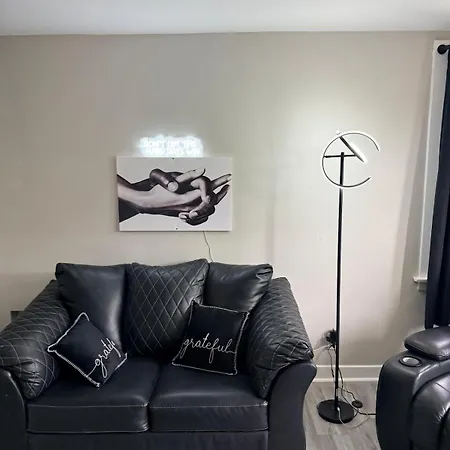 Stylish Retreat * Chicago