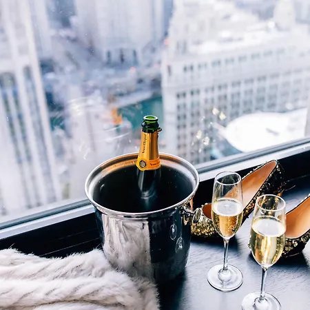 Intercontinental Magnificent Mile By Ihg Hotel Chicago