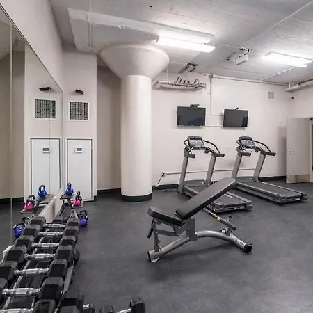 Modern 2br In South Loop Near Soldier Field, Grant Park, Downtown, & Lakefront Trail Apartment